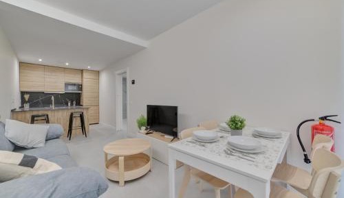 One-Bedroom Apartment