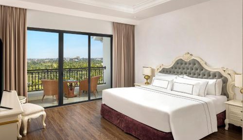Deluxe Room with Garden View