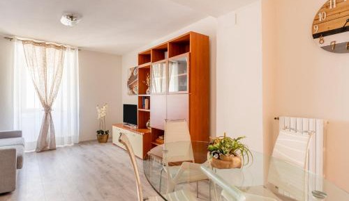 Superior One-Bedroom Apartment