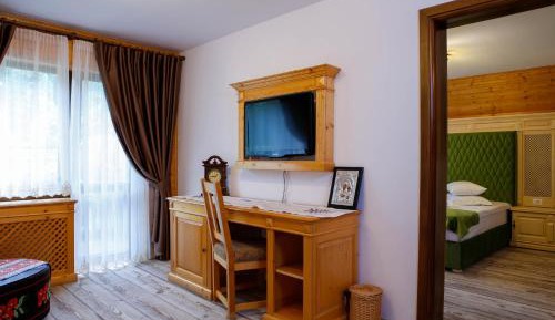 Apartment with View and Balcony