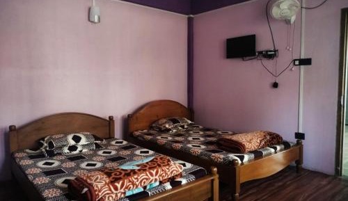 Double or Twin Room with Private Bathroom