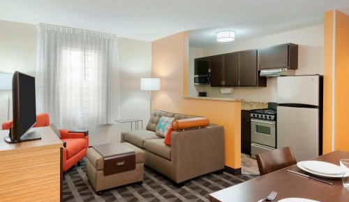 Two-Bedroom Suite