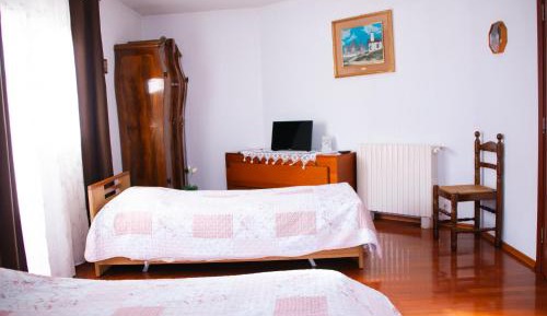 Triple Room with Private Bathroom
