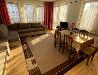 One-Bedroom Apartment with Balcony