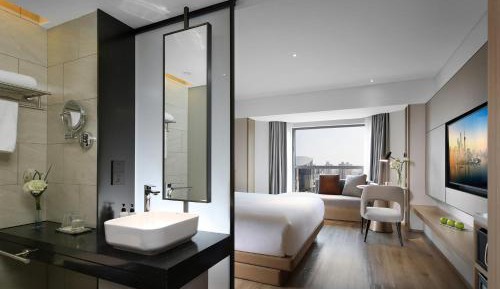 Standard King Room
