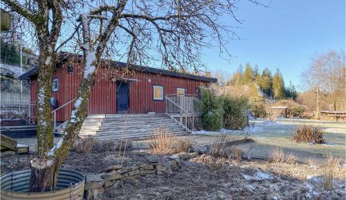 One-Bedroom Holiday Home