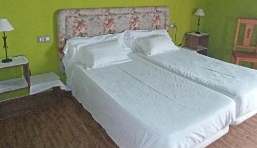 Superior Double Room - 2 beds - No pets