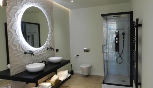 Queen Suite