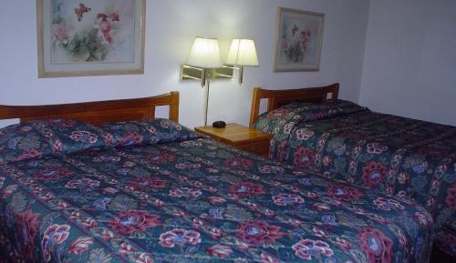 Queen Room with Two Queen Beds - Non-Smoking
