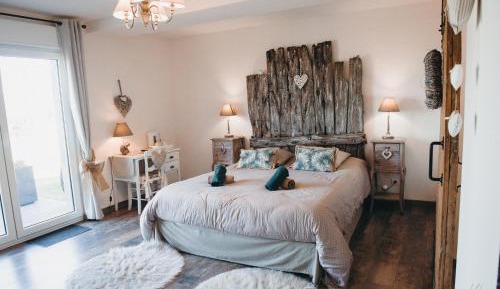 Double Room with Private Bathroom