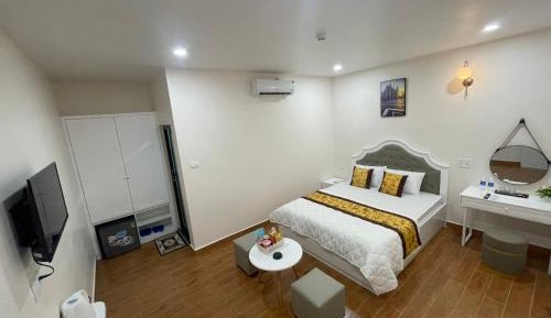Deluxe King Room