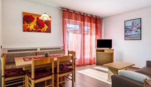 Three-Bedroom Superior Apartment