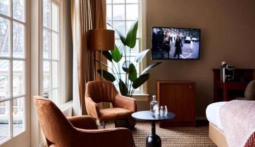Suite with Garden View
