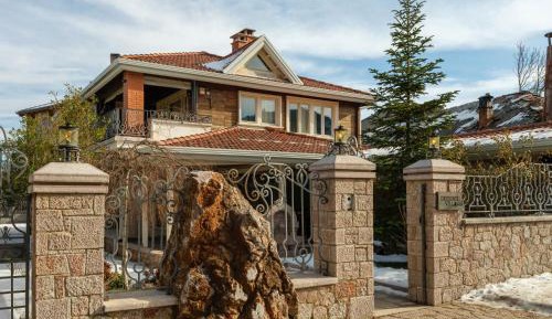 Deluxe Villa