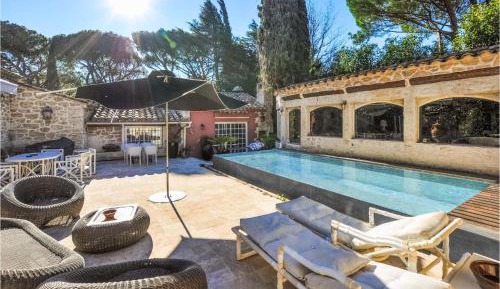 Two-Bedroom Holiday Home