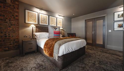 Signature Suite