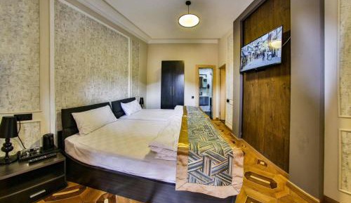 Two-Bedroom Suite