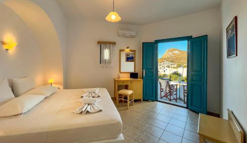 Double or Twin Room with Sea View
