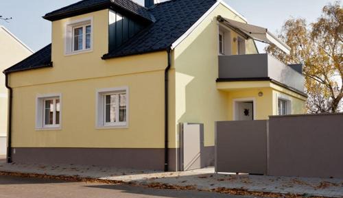One-Bedroom Apartment with Roof Terrace