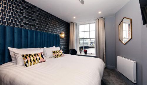 Superior King Room