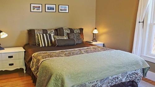 Three-Bedroom Holiday Home 