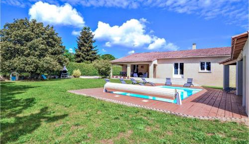Four-Bedroom Holiday Home