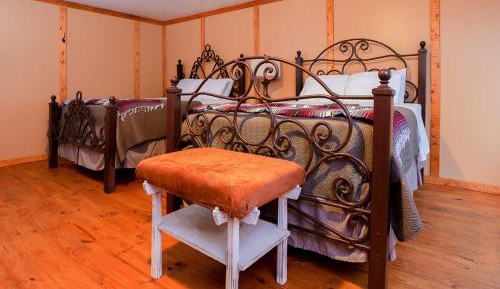 Standard Queen Room