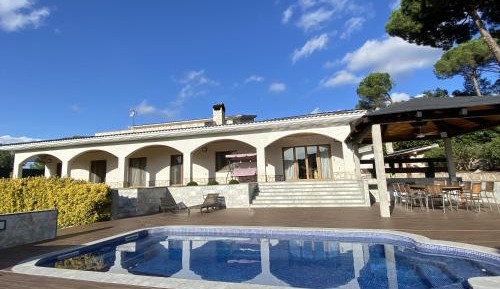 Villa with Private Pool