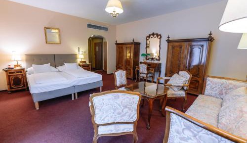 Junior Suite with Balcony