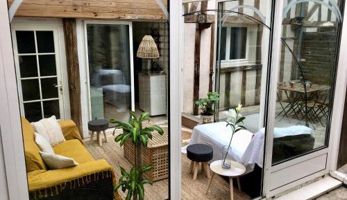 Apartment with Terrace