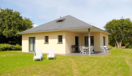 Two-Bedroom Holiday Home