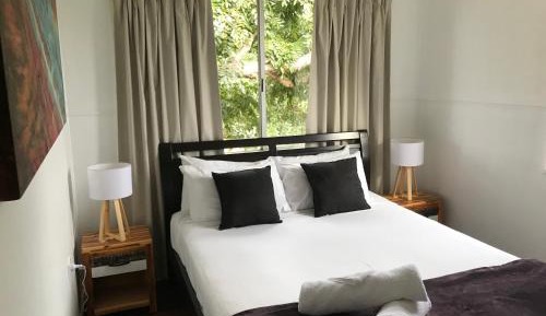 Superior One-Bedroom Apartment