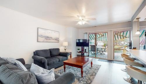Four bedroom holiday home 