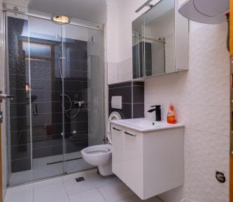 Economy Triple Room with Shared Bathroom