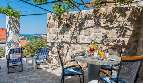 One-Bedroom Apartment with Terrace