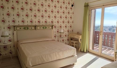 Triple Room with Sea View