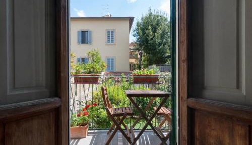 Superior One-Bedroom Apartment with Balcony