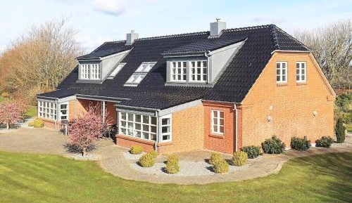 Six-Bedroom Holiday Home