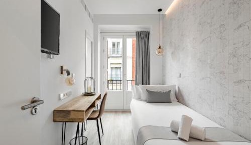 Deluxe Single Room with Balcony