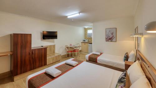 Economy Twin Room