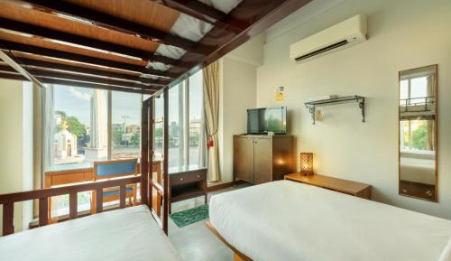 Triple Room with Shared Bathroom