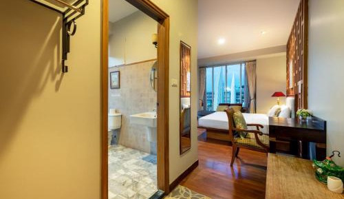 Deluxe King Room