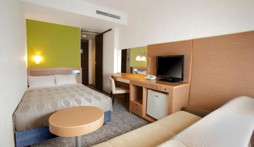 Deluxe Single Room with Sofa - Non-Smoking
