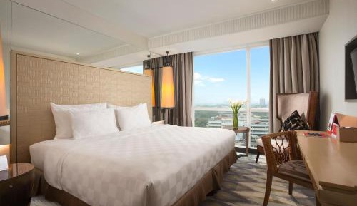 Deluxe Queen Room
