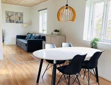 Apartment with Garden View