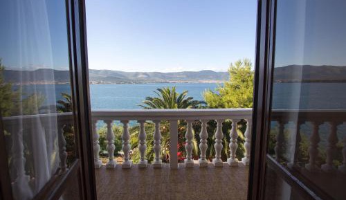 Two-Bedroom Apartment with Balcony