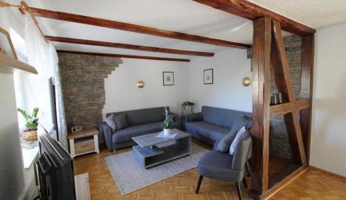 Two-Bedroom Apartment with Shower 