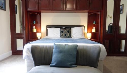 Superior King Room