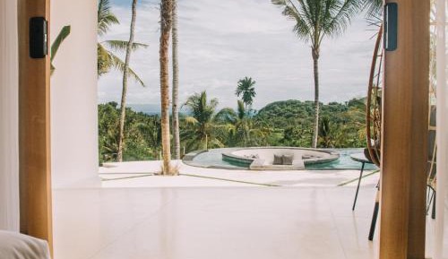 Deluxe Double Pool Access with Sea View