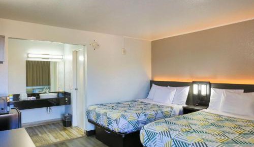 Double Room - Disability Access - Roll In Shower